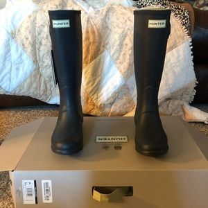 Hunter Navy Matte Rainboots